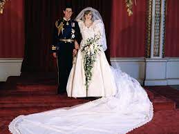 Maybe you would like to learn more about one of these? Princess Diana S Wedding Dress Will Go View At Kensington Palace