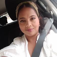 Sandy Mireles's Instagram, Twitter & Facebook