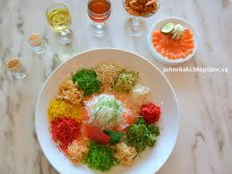 We find out how the yee sang came about and why it is a dish that truly beholds more than it appears. Complete Yu Sheng Words Phrases Lou Hei Yee Sang Ingredients Auspicious Meanings 2021 Johor Kaki Travels For Food