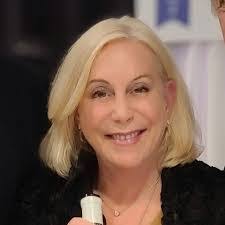 Jeanne Bunch's Instagram, Twitter & Facebook