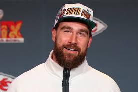 Taylor Swift fans are NOT HAPPY after Travis Kelce's comments praising  Donald Trump ... Check first comment ⬇⬇