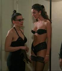 Monica Bellucci trong vai Francesca trong "La Riffa", 1991.🖤✨