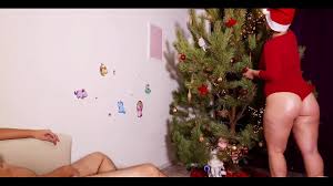 XMAS Sex and Deepthroat with Huge Cock - XNXX.COM