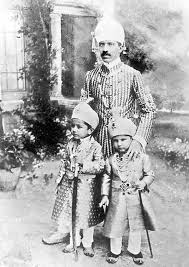 The Nizam Of Hyderabad Nawab Azam Jah And Sons Nawab Azam Jah Married Princess Durruhsehvar Daughter Of The Ottoman Caliph Abdulmecid Tarih Osmanli Turkler