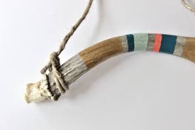 A teensy mistake and your art is a bit off. Crafting With Nature Diy Antler Wall Hanging Consider The Peel