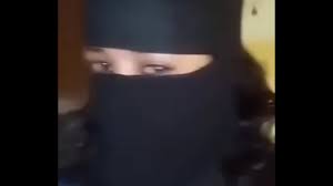 Somali somaya lynn got on her knees. Somali Fingers Herself Xnxx Com