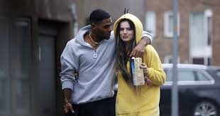 Famke louise meijer (born 9 december 1998), known as simply famke louise, is a dutch youtuber, model and singer from amsterdam. Famke Louise Verwacht Eerste Kindje Samen Met Love Island Ster Story