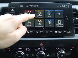 It displays a full rear view on the navigation screen, so you always know what's behind you. Honda Jazz Hybrid 1 5 I Mmd E Cvt 109 Ps Hybrid Kleinwagen Im Test