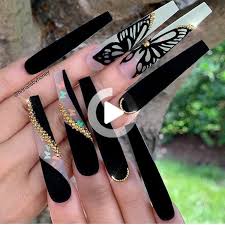 Dm 10 Sur Instagram Promo Papillon En Velours Noir Set Hnnailsbyhoney Suivez In 2020 Long Acrylic Nails Glue On Nails Fake Nails