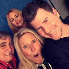 The Wonder Years Cast 2023 Reunion : r/Fauxmoi