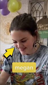 🐝👚DIY screen printing with Megan and Catie👚🐝👚 Camp