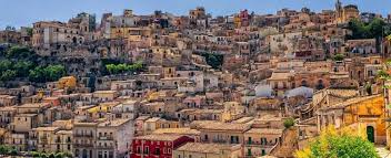 Catania ist sehr vielfältig und auch gar nicht mal so klein (über 300.000 einwohner, zweitgrößte stadt siziliens). Auf Nach Catania