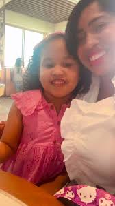 Una flor y dos dulces! 🍬