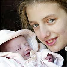 Charlotte Maddox's Instagram, Twitter & Facebook