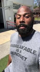 Anthony Evan's Instagram, Twitter & Facebook