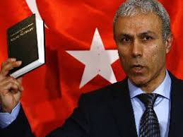 M. Ali, Ağca, yeni İncil ve Tevrat yazdı