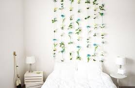 Are you looking for aesthetic room decor ideas that you can do by yourself? 7 Cute Diy Decorations For Dorm Rooms With Video Guides