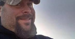 Wade Stanton's Instagram, Twitter & Facebook