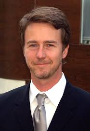 Edward Norton's Instagram, Twitter & Facebook