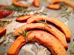 Notwendige zutaten bevor sie den kürbis im ofen backen, sollte esvorsichtig verarbeiten. Schneller Kurbis Aus Dem Ofen Feinkostpunks