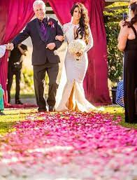 Wwe Diva Eva Marie Natalie Marie Nelson Is Escorted Down A Colorful Flower Aisle At Her August 2014 Dream Wedding Dresses Bride Hairstyles Celebrity Weddings
