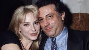 Ha pianto moltissimo nella sua vita e oggi andrea roncato torna a parlare sulle pagine di nuovo della fine del suo matrimonio con stefania orlando. Gf Vip Stefania Orlando E Andrea Roncato Come Sono Andate Le Cose Dilei