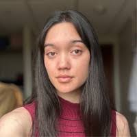 Amanda Seaman's Instagram, Twitter & Facebook