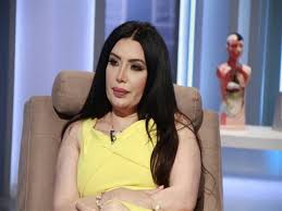 سيطرت حالة من الحزن على الفنانة هنادي مهنا، خلال تشييع الجنازة وظهرت وهي مرتدية الحجاب، ومنهارة من البكاء حزنا على فراق النجم فاروق الفيشاوي، والذي تربطه. Ø¹Ø¨ÙŠØ± ØµØ¨Ø±ÙŠ Ø¨Ø§Ù„Ù†Ù‚Ø§Ø¨ ÙˆÙ‡Ù†Ø§Ø¯ÙŠ Ù…Ù‡Ù†Ø§ Ø¨Ø§Ù„Ø­Ø¬Ø§Ø¨ ÙÙŠ Ù„ÙŠÙ„Ø© Ø§Ù„Ø¹ÙŠØ¯ Ø¹Ø±Ø¨ÙŠ Ø¨ÙˆØ³Øª