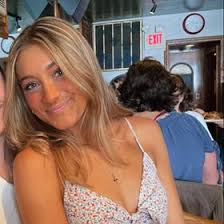 Emma Dowd (emagenevieve)