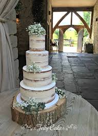 4 Couches De Gateau A La Vanille Et Au Citron Avec Une Fine Couche Avec Citron Couche Couch Gateau Mariage Gateaux De Mariage Vintage Idee Gateau Mariage