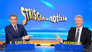 Scopri come contattare il programma per inviare segnalazioni. Canale 5 Striscia La Notizia Ezio Ed Enzino Di Nuovo Assieme Greggio E Iacchetti Tornano Dietro Al Bancone Per La 27esima Edizione Consecutiva Agenzia Giornalistica Opinione