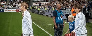 Plus, watch live games, clips and highlights for your favorite teams on foxsports.com! The Next Modric Is Odegaard The Heir To The Croat S Real Madrid Crown
