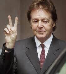 Happy birthday to Paul Starling Tapley! I am always happy to see his  smiling face and dance and play to his fabulous beats! Show Paul some love!