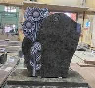 Nice Workmanship Black Granite Sunflower Monument Factory Direct Memorials