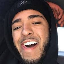 Er spielt auf der position des tight ends in . J Cook Bio Family Trivia Famous Birthdays