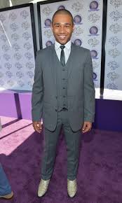 Corbin bleu is not stupid! Corbin Bleu Buzz Cut No Curly Hair
