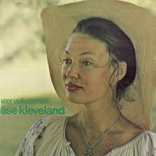 Listen to åse kleveland | soundcloud is an audio platform that lets you listen to what you love and share the sounds you create. Ase Kleveland Vaer Velkommen Lyrics And Tracklist Genius