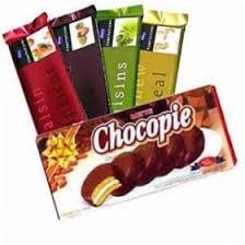 Send Anytime Door Delivery Of Hampers Chocolates In Vizag Visakhapatnam Chocolate Hampers Online Chocolate Sweets Online
