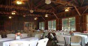 Maine Lakeside Cabins Event Center In Caratunk Maine Wedding Venue Costs Lakeside Cabin Wedding Venues
