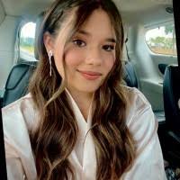 Emily Bencomo's Instagram, Twitter & Facebook