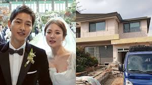 Song joong ki and song hye kyo's acquaintances describe how their love update 5: Song Joong Ki Is Tearing Down The House He Lived In With Ex Wife Song Hye Kyo