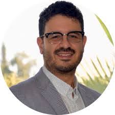 Alex Santander's Instagram, Twitter & Facebook