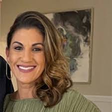 Lauren Greenbaum's Instagram, Twitter & Facebook