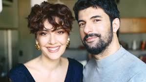 Engin Akyurek Ve Berguzar Korel In Hayatlarini Degistiren Kararlari Sac Film Ask