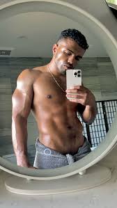 Troy Francisco BTS - Savannah Bond Captured Series