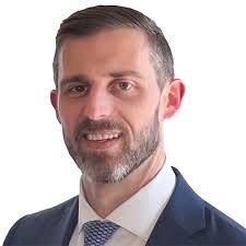 Bradley Crow's Instagram, Twitter & Facebook