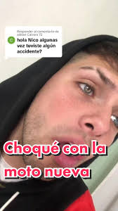 Accidente cómico con la moto 0km: ¡Una historia divertida!