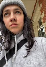 i filmed this 2 years ago and never posted it so here you go!  #zerostour2022 #declanmckenna #adayinthelife #tourlife #femaledrummer  #amsterdam @Declan McKenna @Isabel Torres @