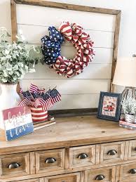 Simple Patriotic Decor Ideas For Summer In My Entry Way With A Cute Wreath Patriotic Decorations 4th Of July Decorations Fourth Of July Decor