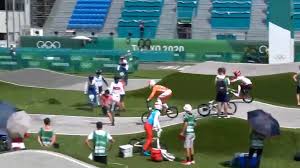 Jun 19, 2021 · los hechos ocurrieron en el municipio de tula allende, donde pobladores alertaron que al interior del canal de aguas negras que atraviesa por el sitio se notaba Un Oficial De Los Juegos Olimpicos Cruzo La Pista De Carreras De Bmx Y Provoco Un Insolito Accidente Infobae